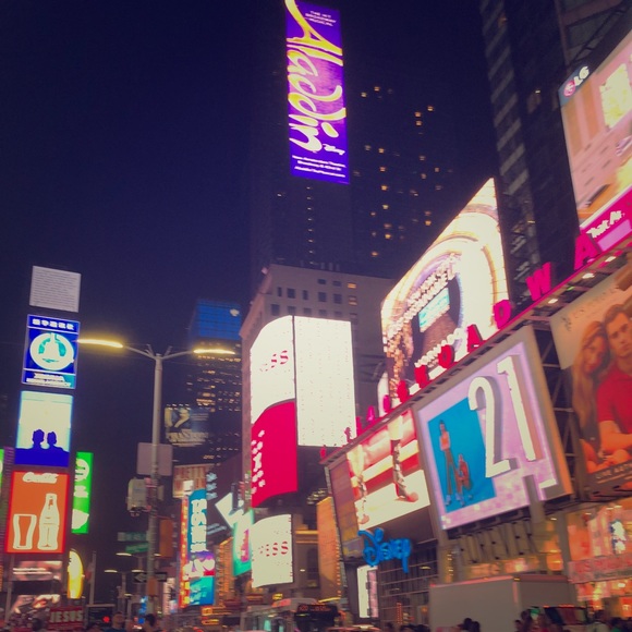 Meet your Posher, Cesar - Picture 1 of 1